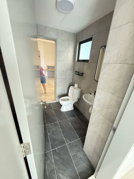 Tulip Residence untuk Untuk Disewa - RM 2,200 /bulan, Mac 2026 - Bathroom - PropertyGuru.com.my