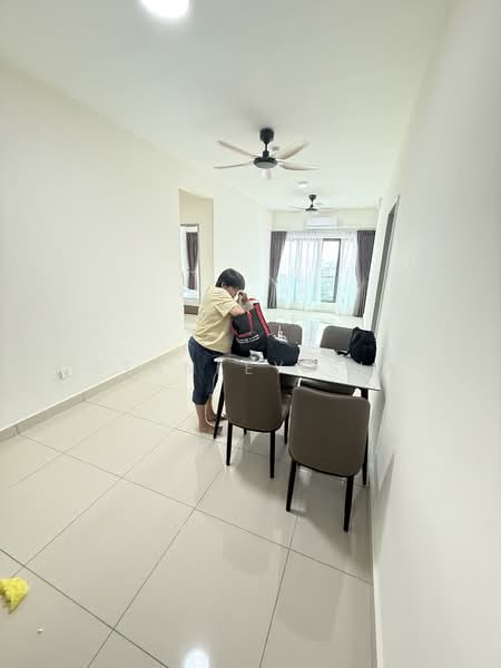 Tulip Residence untuk Untuk Disewa - RM 2,200 /bulan, Mac 2026 - Dining Room - PropertyGuru.com.my