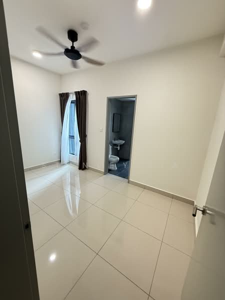 Tulip Residence untuk Untuk Disewa - RM 2,200 /bulan, Mac 2026 - Bathroom - PropertyGuru.com.my
