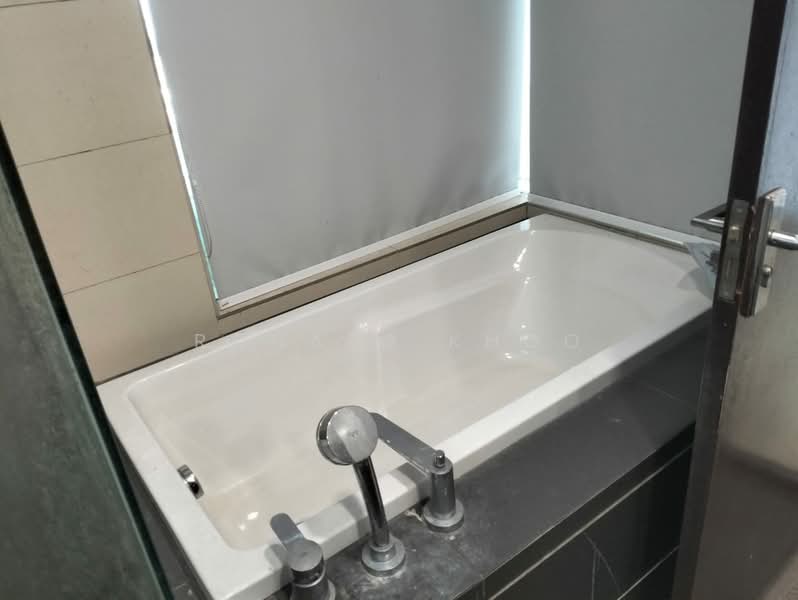 Condominium for Sale at Seringin Residences - Ronald Khoo - Bathroom - PropertyGuru.com.my