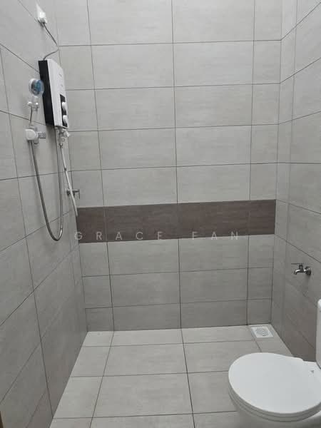 1-storey Terraced House for Rent in Kluang (Johor) - Grace Fan - Bathroom - PropertyGuru.com.my