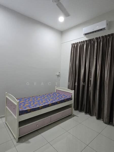 1-storey Terraced House for Rent in Kluang (Johor) - Grace Fan - Bedroom - PropertyGuru.com.my