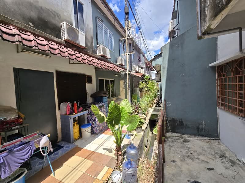 Taman Mastiara untuk Untuk Disewa - RM 1,600 /bulan, Mac 2026 - Exterior - PropertyGuru.com.my