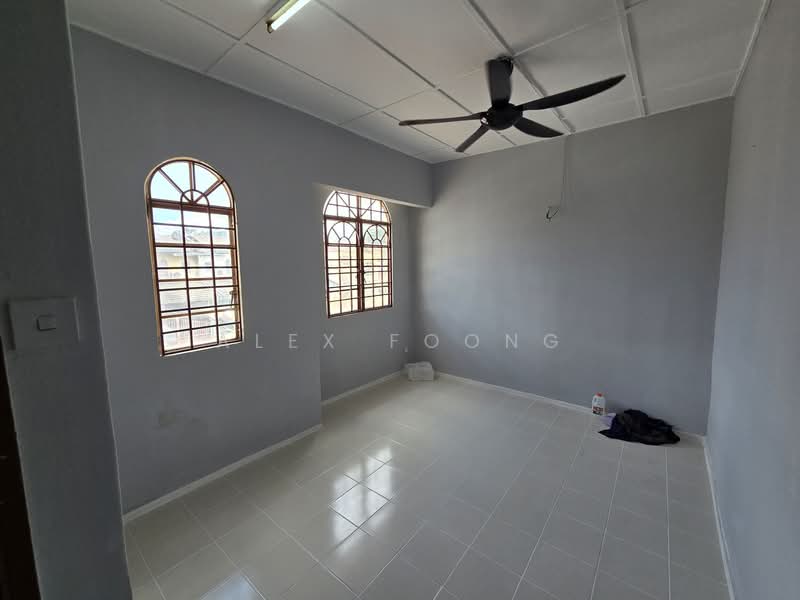 Taman Mastiara untuk Untuk Disewa - RM 1,600 /bulan, Mac 2026 - Master Bedroom - PropertyGuru.com.my