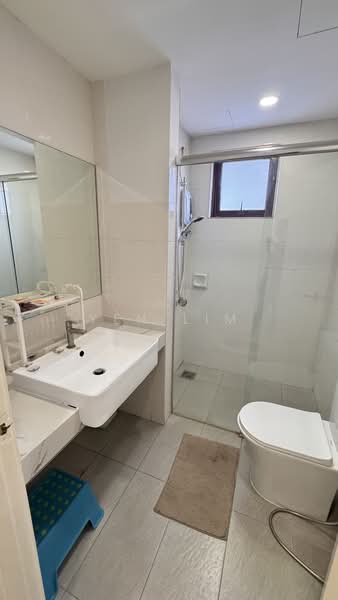 Condominium for Sale at Savanna Condominium - Yen Lim - Bathroom - PropertyGuru.com.my