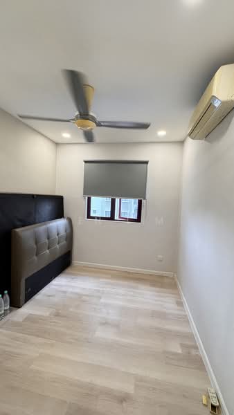 Condominium for Sale at Savanna Condominium - Yen Lim - Bedroom - PropertyGuru.com.my