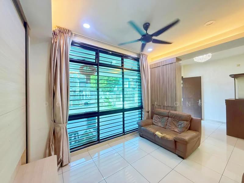 2-storey Terraced House for Sale in Taman Seri Austin (Tebrau) - Loong Hing Liong - Living Room - PropertyGuru.com.my