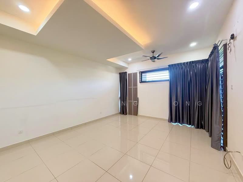 2-storey Terraced House for Sale in Taman Seri Austin (Tebrau) - Loong Hing Liong - Living Room - PropertyGuru.com.my