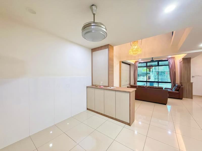 2-storey Terraced House for Sale in Taman Seri Austin (Tebrau) - Loong Hing Liong - Living Room - PropertyGuru.com.my