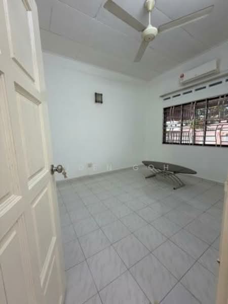 Taman Johor Jaya Jalan Ros Merah 4/x Johor Bahru Single Storey Terrace untuk Untuk Disewa - RM 2,000 /bulan, Mac 2026 - Interior - PropertyGuru.com.my