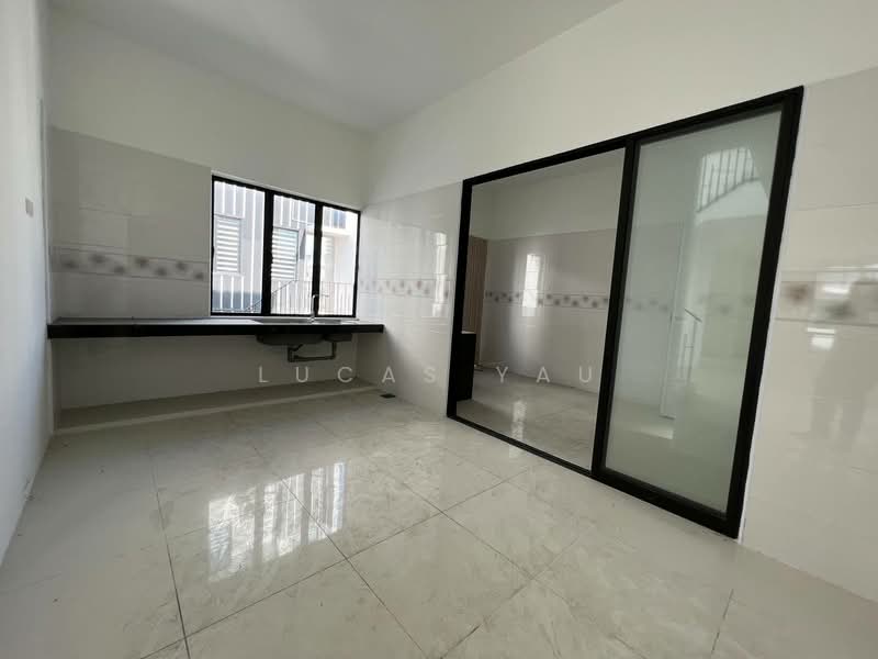 Semi-Detached House for Sale in Ipoh (Perak) - Lucas Yau - Kitchen - PropertyGuru.com.my