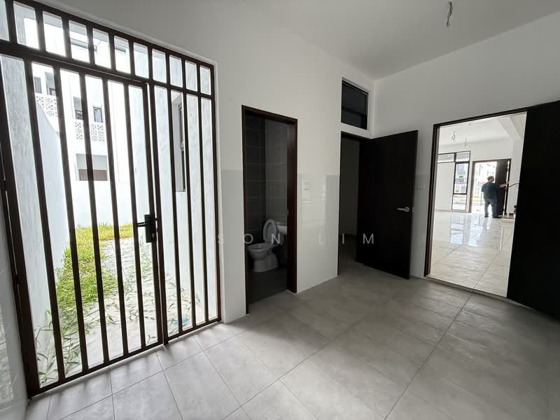 Cluster House for Sale in Alam Impian (Shah Alam) - Jeson Lim - Bathroom - PropertyGuru.com.my