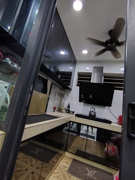 Condominium for Sale at Armanee Terrace - Vanessa Chang - Kitchen - PropertyGuru.com.my