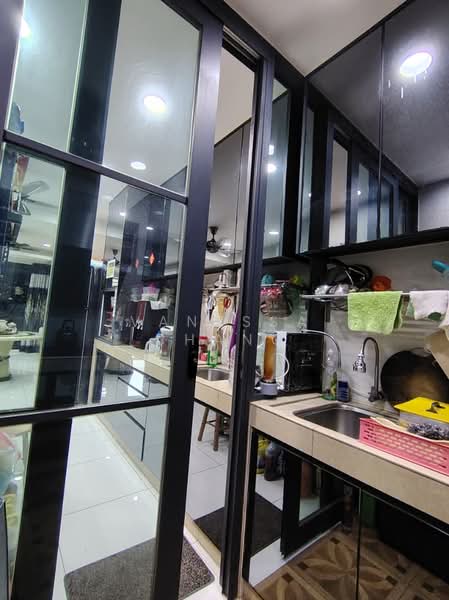 Condominium for Sale at Armanee Terrace - Vanessa Chang - Kitchen - PropertyGuru.com.my