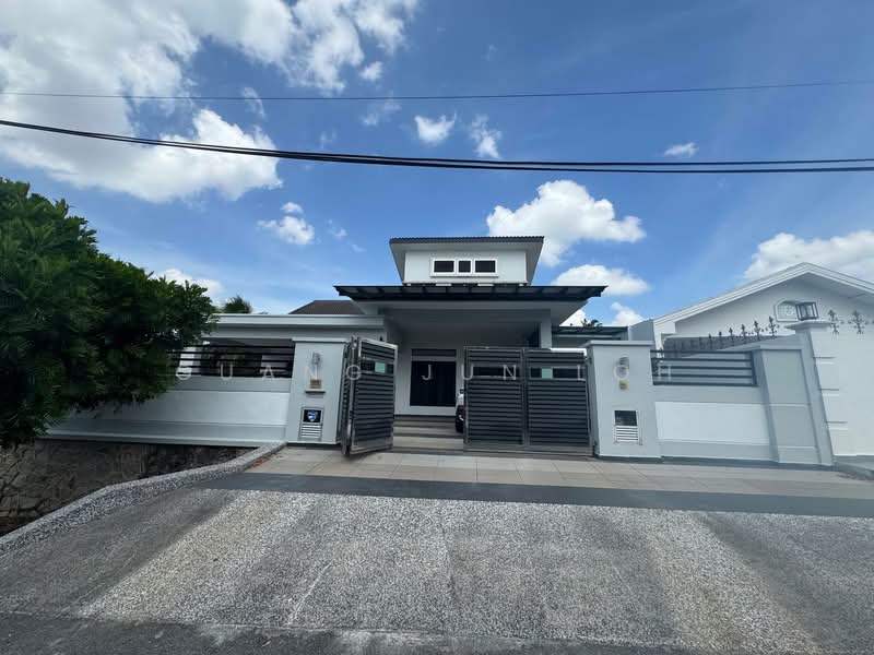 Semi-Detached House for Sale in Johor Bahru (Johor) - Guang Jun Loh - Exterior - PropertyGuru.com.my