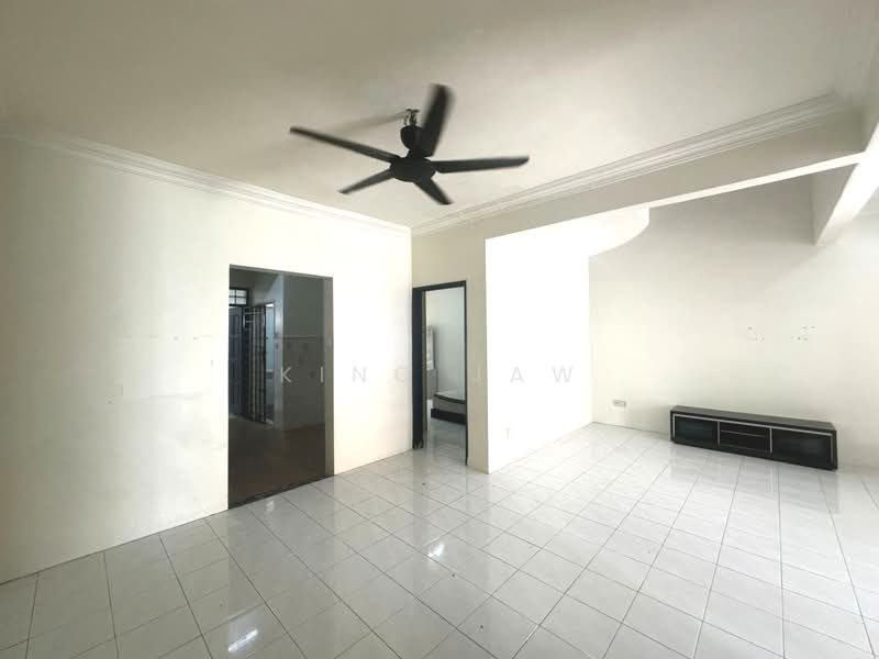 1.5-storey Terraced House for Rent in Bandar Seri Alam (Masai) - Kino Jaw - Living Room - PropertyGuru.com.my