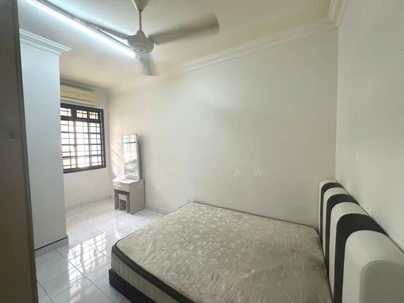 1.5-storey Terraced House for Rent in Bandar Seri Alam (Masai) - Kino Jaw - Bedroom - PropertyGuru.com.my
