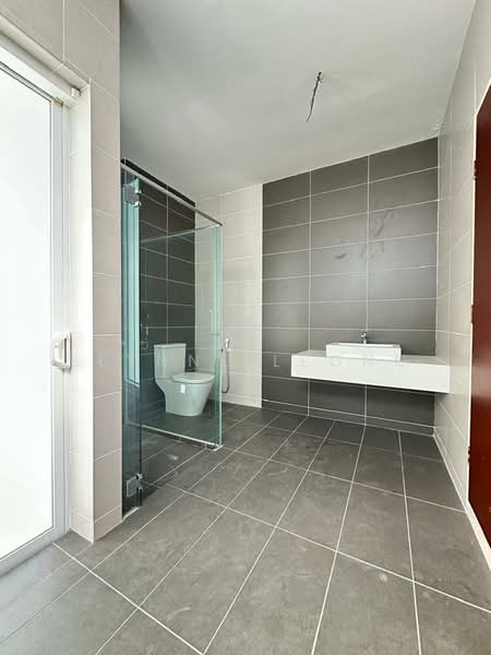 Semi-Detached House for Sale in Sungai Ara (Penang) - Elynne Leong - Bathroom - PropertyGuru.com.my