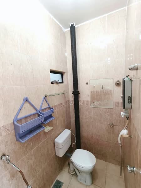 Bandar Baru Permas Jaya untuk Untuk Disewa - RM 1,800 /bulan, Mac 2026 - Bathroom - PropertyGuru.com.my