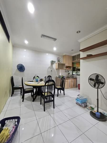 2-storey Terraced House for Sale in Tabuan Laru (Kuching) - Alfred Chua - Dining Room - PropertyGuru.com.my