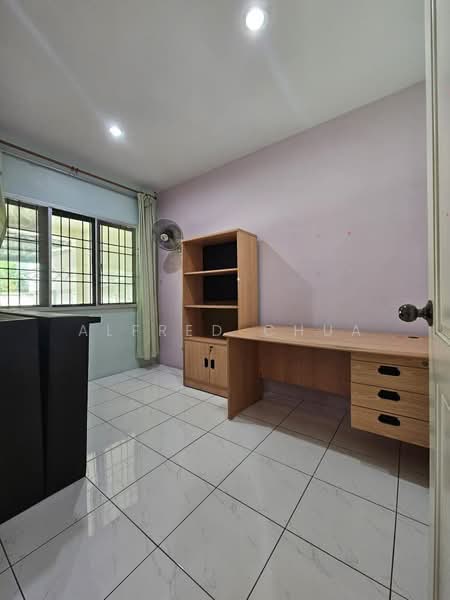 2-storey Terraced House for Sale in Tabuan Laru (Kuching) - Alfred Chua - Study - PropertyGuru.com.my