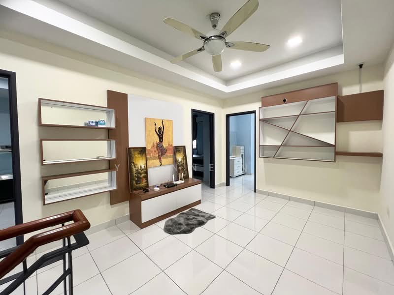 Taman Laguna untuk Untuk Disewa - RM 3,200 /bulan, Mac 2026 - Living Room - PropertyGuru.com.my