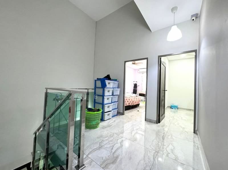 2-storey Terraced House for Sale in Taman Scientex Senai (Senai) - Ruby Tan - Bedroom - PropertyGuru.com.my
