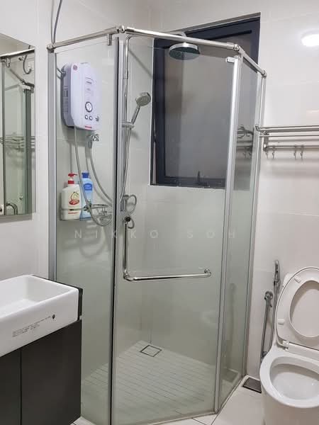 Condominium for Rent at Bay Point @ Country Garden Danga Bay - Nikko Soh - Bathroom - PropertyGuru.com.my