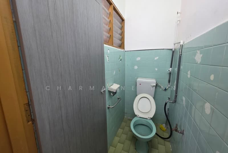 1-storey Terraced House for Sale in Taman Ehsan (Kepong) - Charmaine Tan - Bathroom - PropertyGuru.com.my