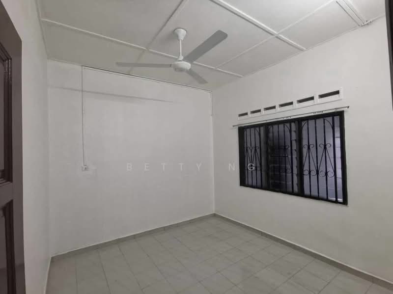 1-storey Terraced House for Sale in Taman Ungku Tun Aminah (Skudai) - Betty Ng - PropertyGuru.com.my