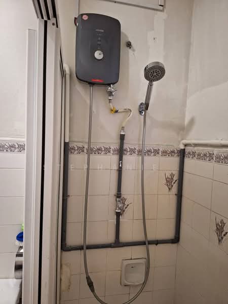 Condominium for Rent at Sri Angsana Hilir - Stephanie . - Bathroom - PropertyGuru.com.my