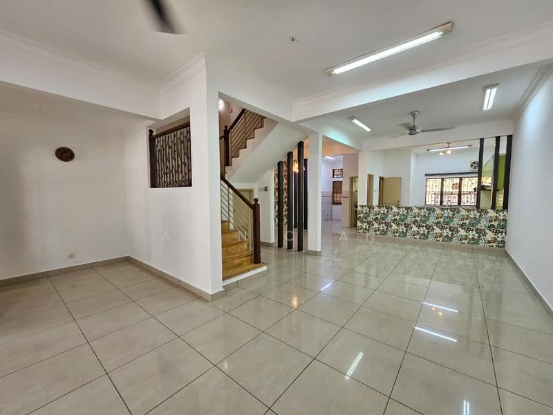 2-storey Terraced House for Sale in Bandar Kinrara (Selangor) - Alan Chan - Living Room - PropertyGuru.com.my