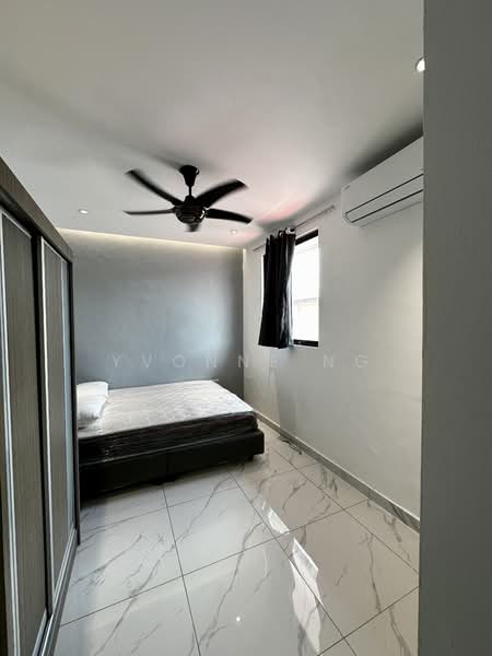Taman Johor Jaya untuk Untuk Disewa - RM 2,700 /bulan, Mac 2026 - Bedroom - PropertyGuru.com.my