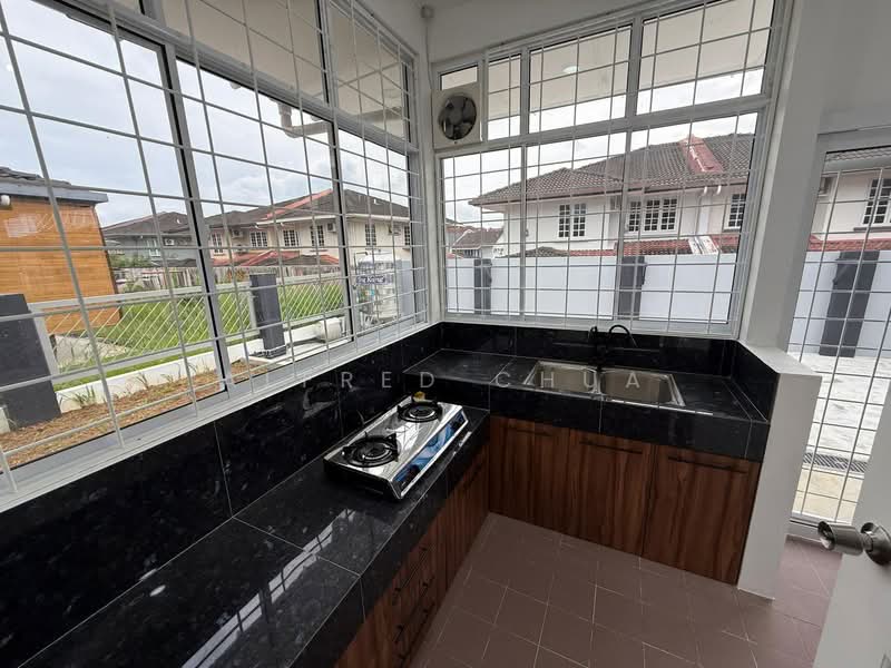 Semi-Detached House for Sale in Green Heights (Kuching) - Alfred Chua - Kitchen - PropertyGuru.com.my