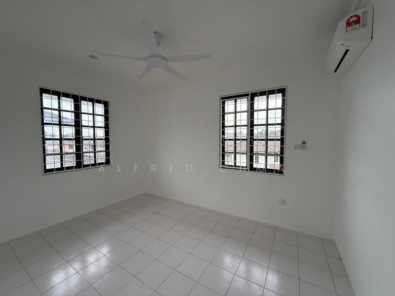 Semi-Detached House for Sale in Green Heights (Kuching) - Alfred Chua - Interior - PropertyGuru.com.my