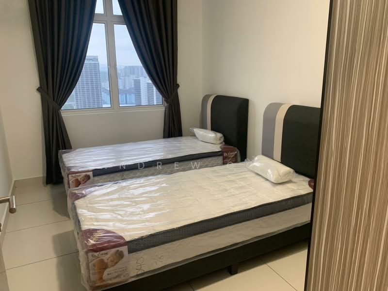 Condominium for Sale at Paraiso Residence @ The Earth - Andrew Gow - Bedroom - PropertyGuru.com.my