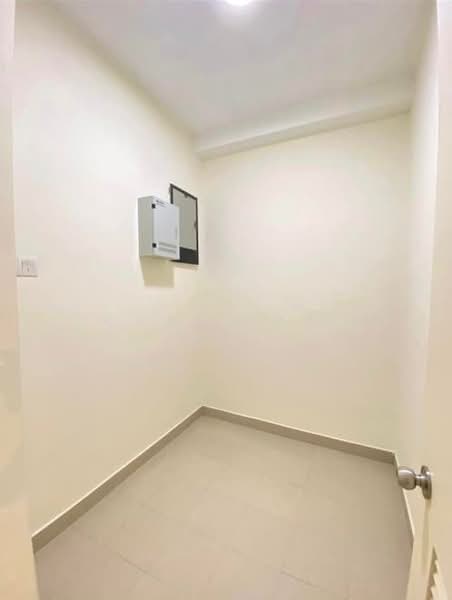 For Rent - The Straits View Condominium