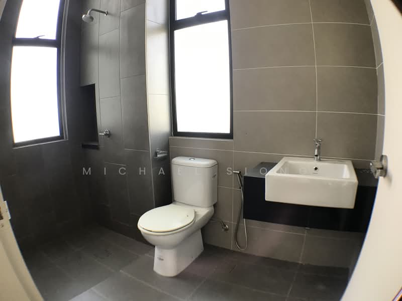 Bungalow for Rent in Bandar Country Homes (Rawang) - Michael Siong - Bathroom - PropertyGuru.com.my