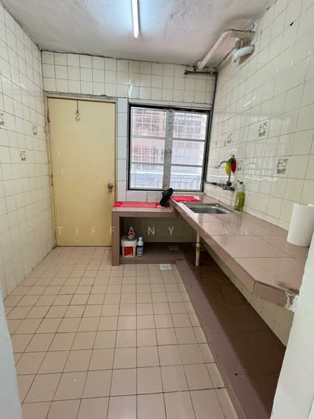 Condominium for Rent at Genting Court Condominium - Tiffany Tan - Kitchen - PropertyGuru.com.my