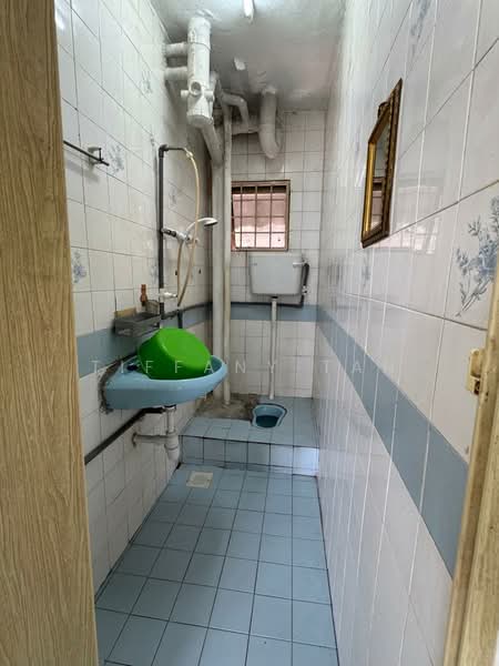 Condominium for Rent at Genting Court Condominium - Tiffany Tan - Bathroom - PropertyGuru.com.my