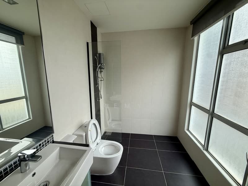 Condominium for Sale at Aston Kiara 3 - Jeremy . - Bathroom - PropertyGuru.com.my