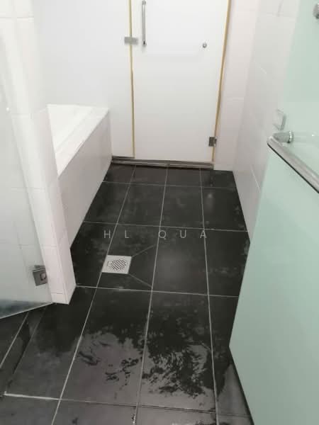 Service Residence for Sale at Encorp Strand Residence - HL Qua - Bathroom - PropertyGuru.com.my