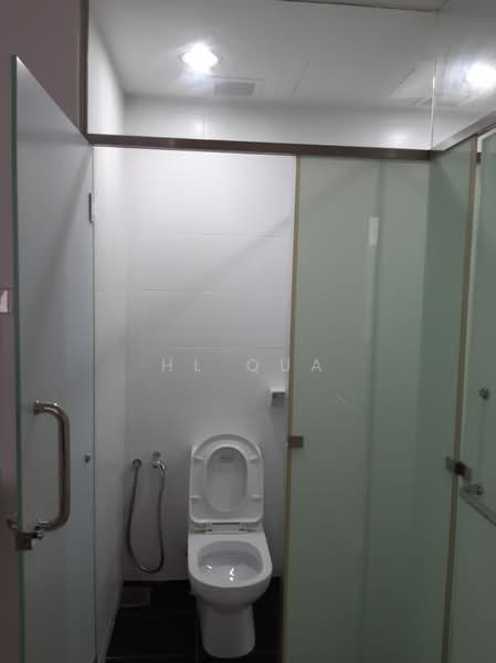 Service Residence for Sale at Encorp Strand Residence - HL Qua - Bathroom - PropertyGuru.com.my