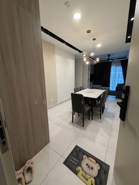 Service Residence for Rent at Majestic Maxim - Julie Lim - Dining Room - PropertyGuru.com.my