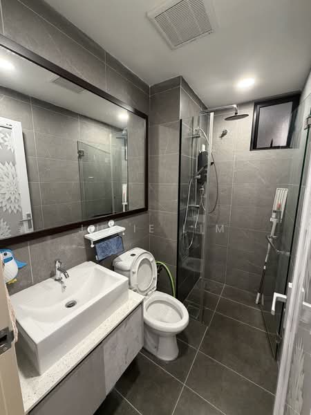 Service Residence for Rent at Majestic Maxim - Julie Lim - Bathroom - PropertyGuru.com.my
