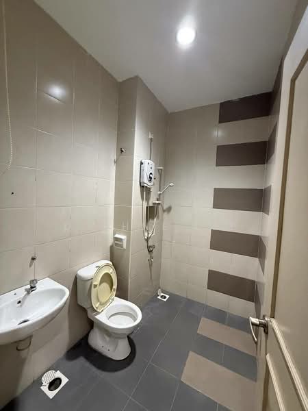 Taman Gaya untuk Untuk Disewa - RM 4,500 /bulan, Mac 2026 - Bathroom - PropertyGuru.com.my
