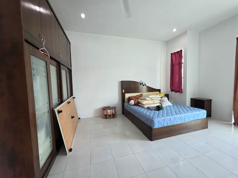 Taman Cendana Permai untuk Untuk Disewa - RM 2,000 /bulan, Mac 2026 - Bedroom - PropertyGuru.com.my
