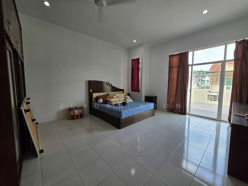 Taman Cendana Permai untuk Untuk Disewa - RM 2,000 /bulan, Mac 2026 - Bedroom - PropertyGuru.com.my