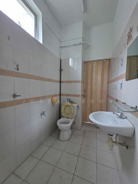 Taman Cendana Permai untuk Untuk Disewa - RM 2,000 /bulan, Mac 2026 - Bathroom - PropertyGuru.com.my