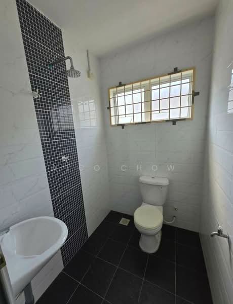 Medan Klebang Sentosa untuk Untuk Dijual - RM 338,000, Mac 2026 - Bathroom - PropertyGuru.com.my